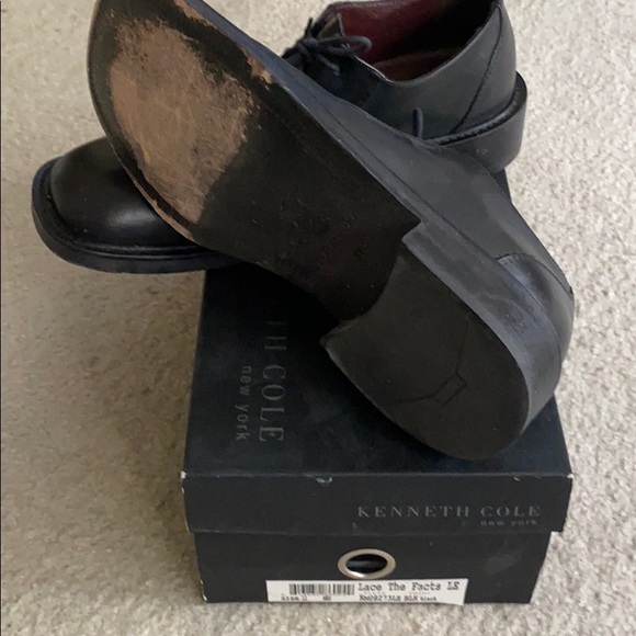 Kenneth Cole Oxford lace ups - “Lace the Facts” - Picture 4 of 4